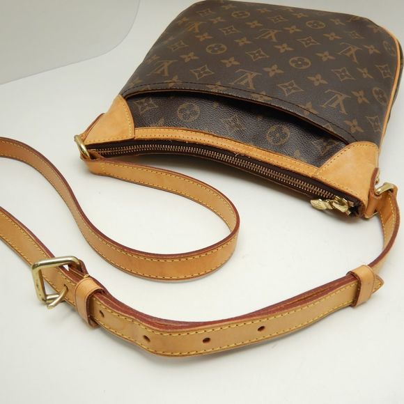 Louis Vuitton Monogram Odeon PM Brown Diagonal Shoulder - Picture 5 of 9